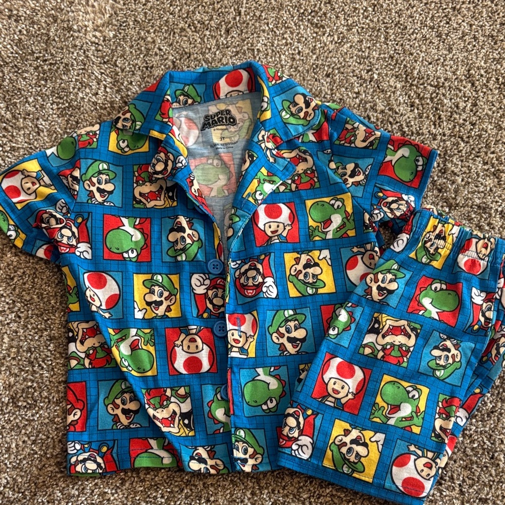 Super Mario Blue Character Button-Up Pajama Set